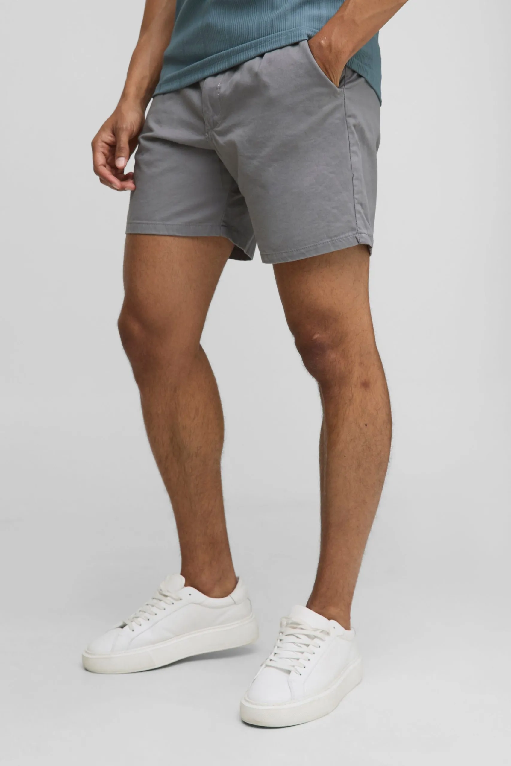 Relaxed Fit Chino Shorts in Grey