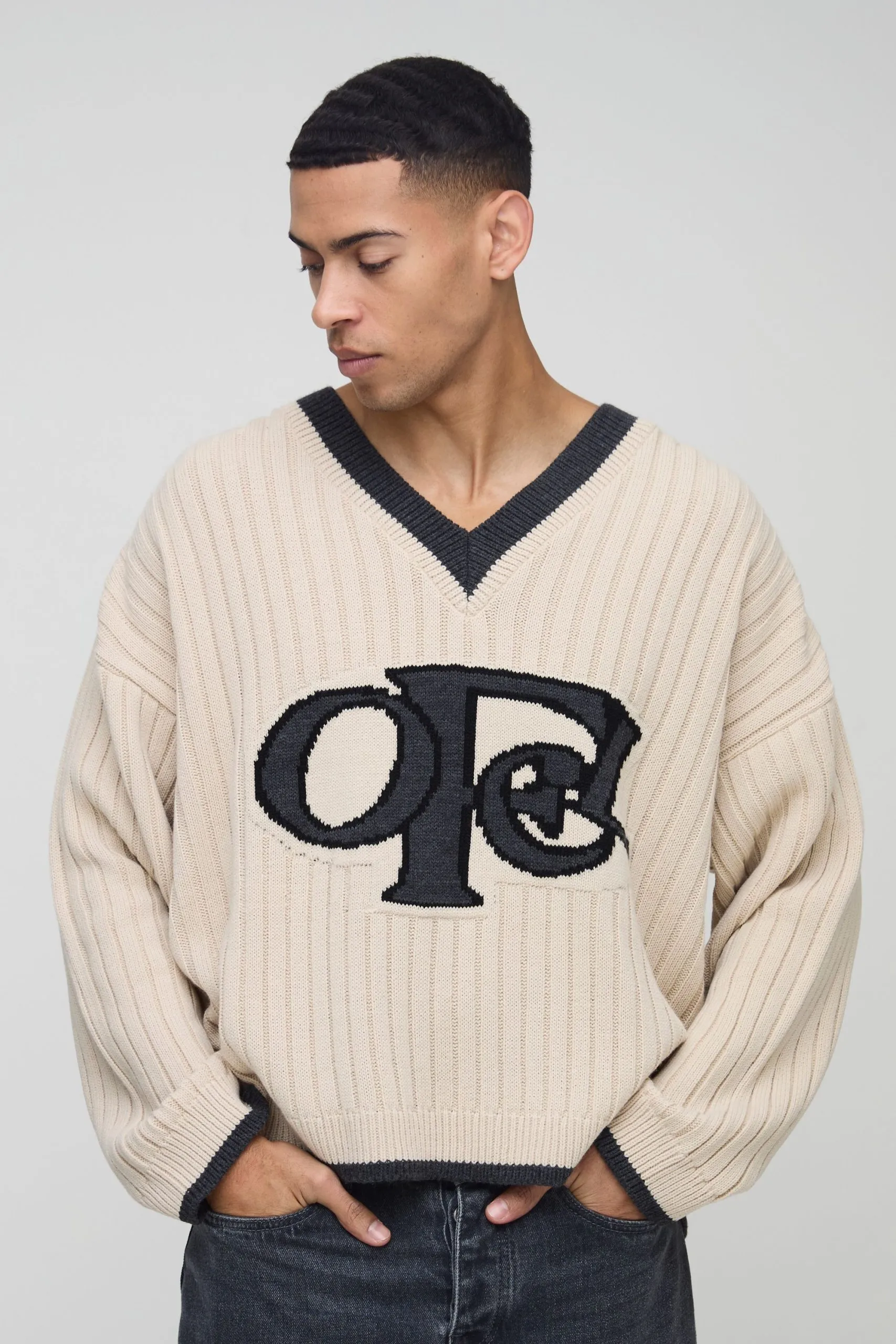Boxy Ofcl V Neck Knitted Jumper