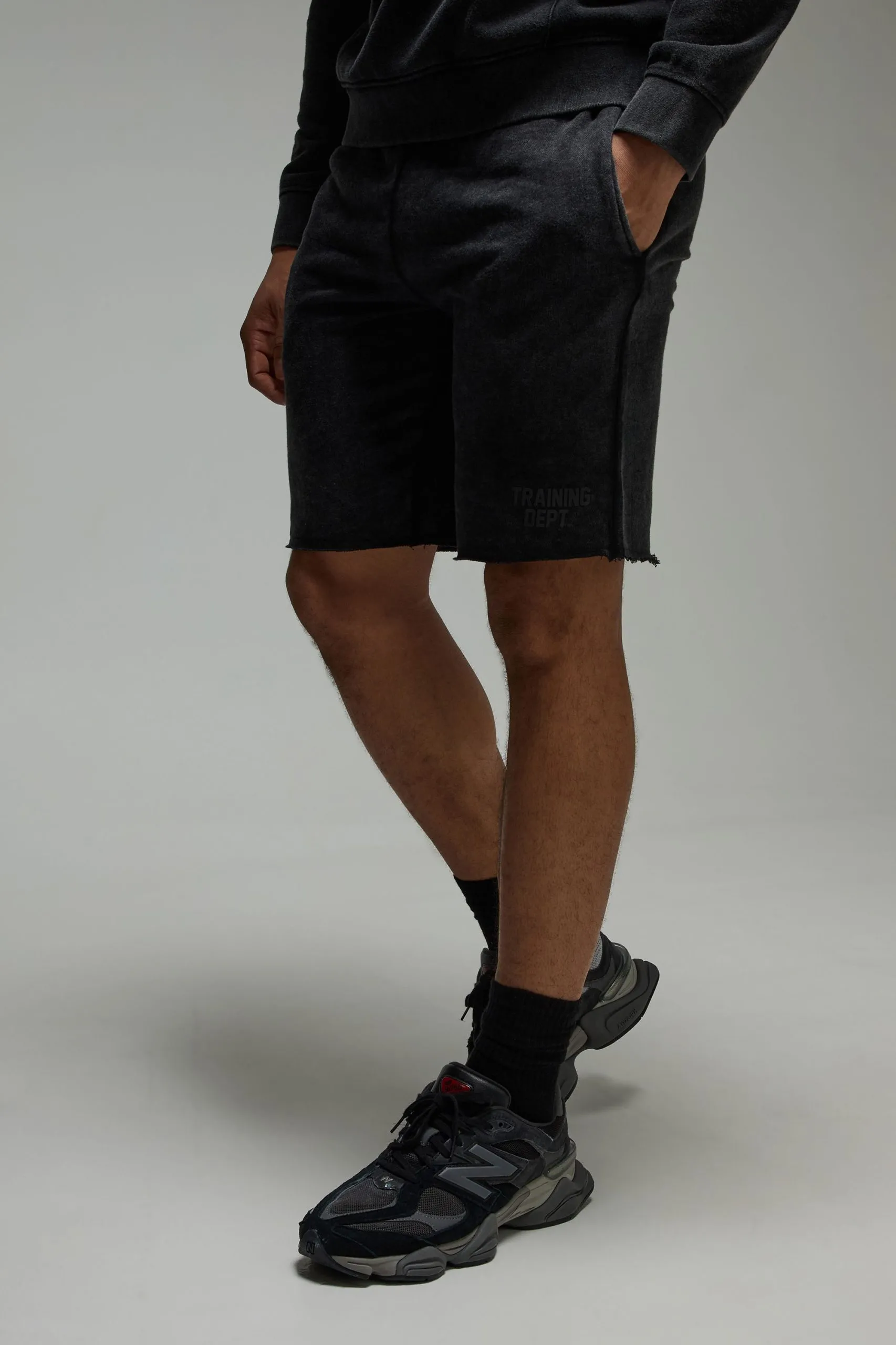 Training Dept Washed 9inch Short