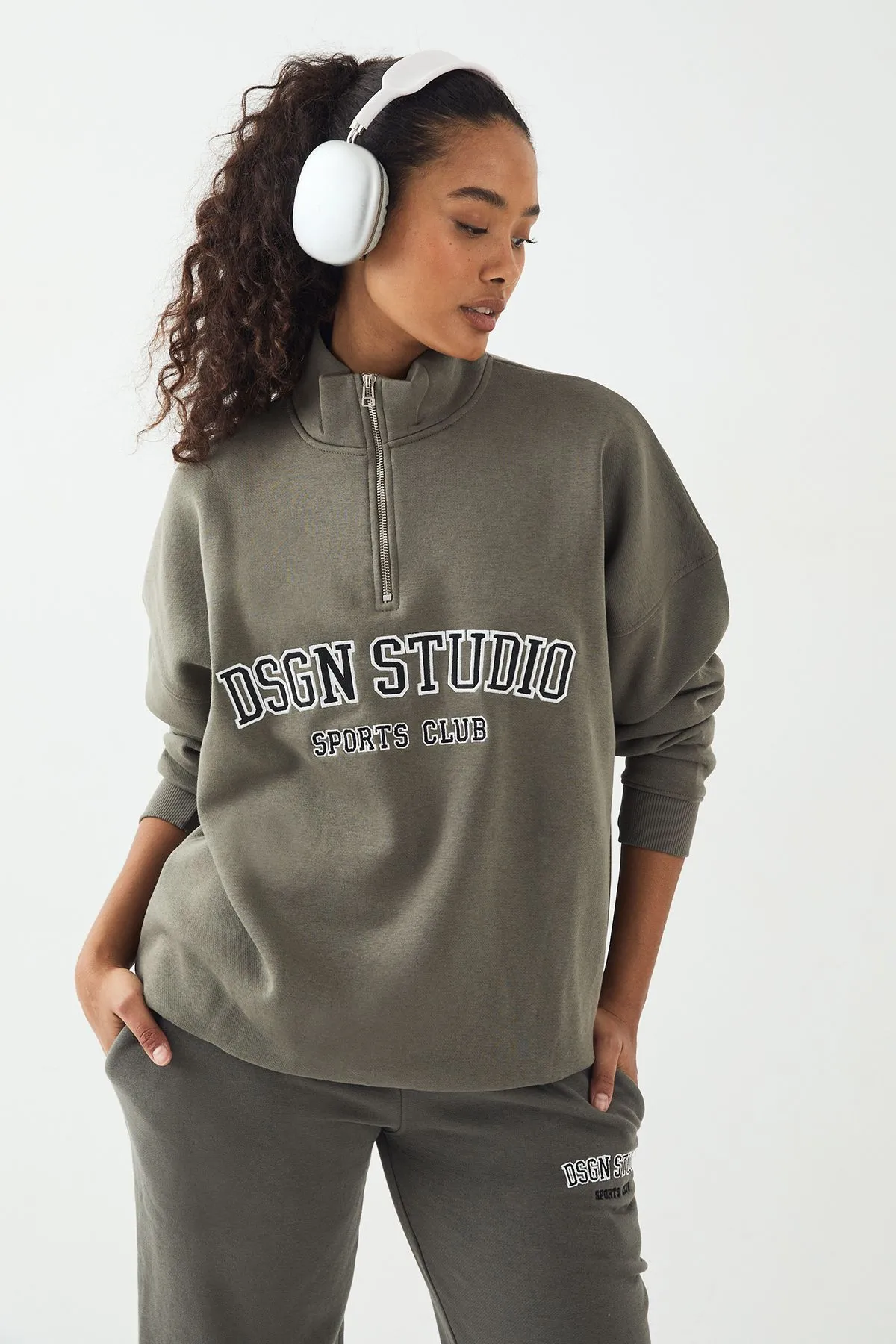 DSGN Studio Applique Oversized Half Zip Sweatshirt