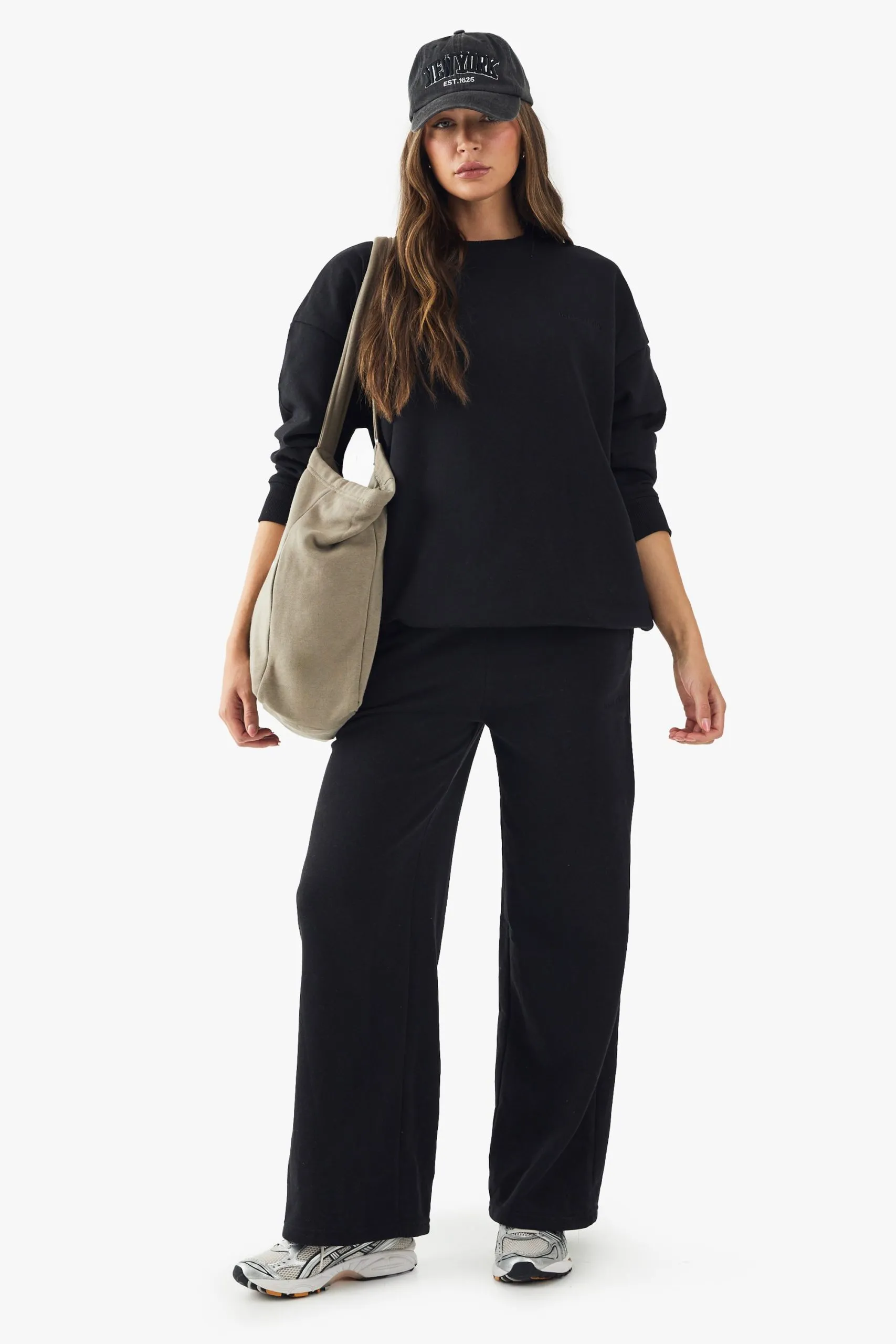 DSGN Studio Embroidered Straight Leg Jogger