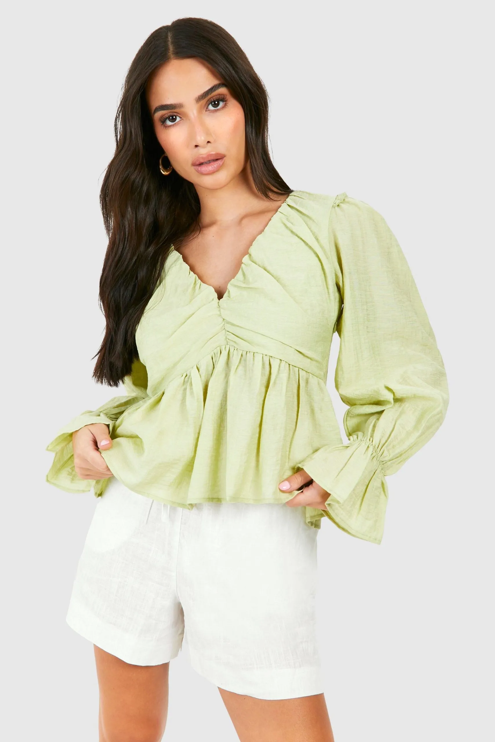 Petite Volume Sleeve Ruched Top