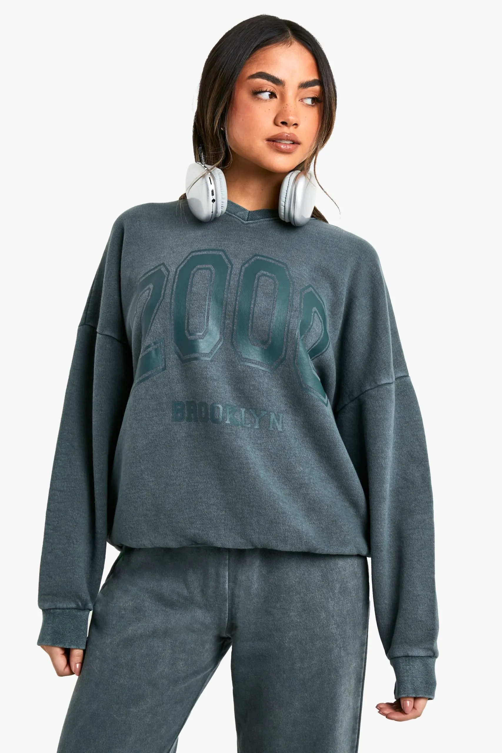 2000 Brooklyn Slogan V Neck Acid Wash Sweatshirt