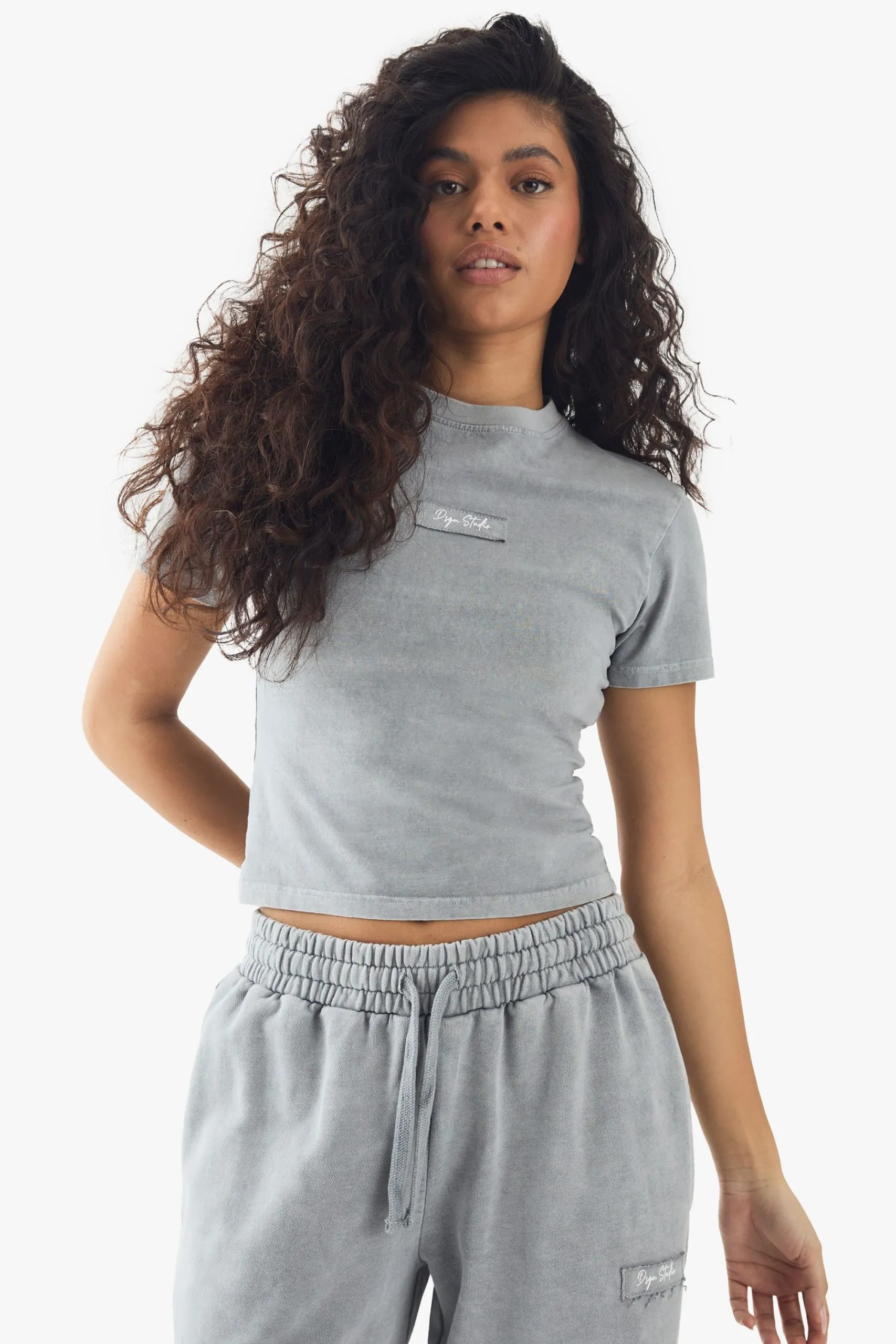 DSGN Studio Label Short Sleeve Fitted T-shirt