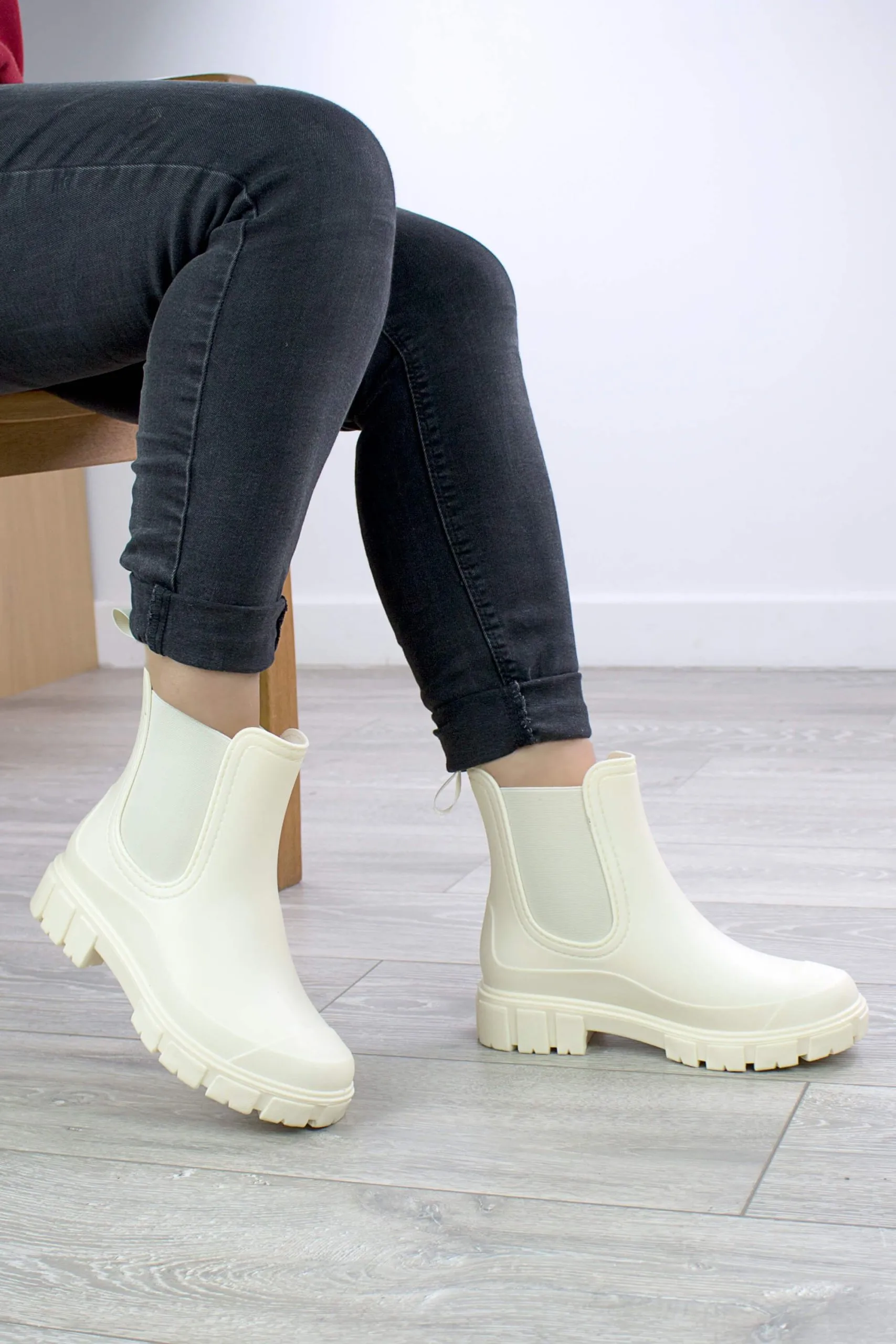 Low Heel Wellingtons Wellies Ankle Chelsea Boots