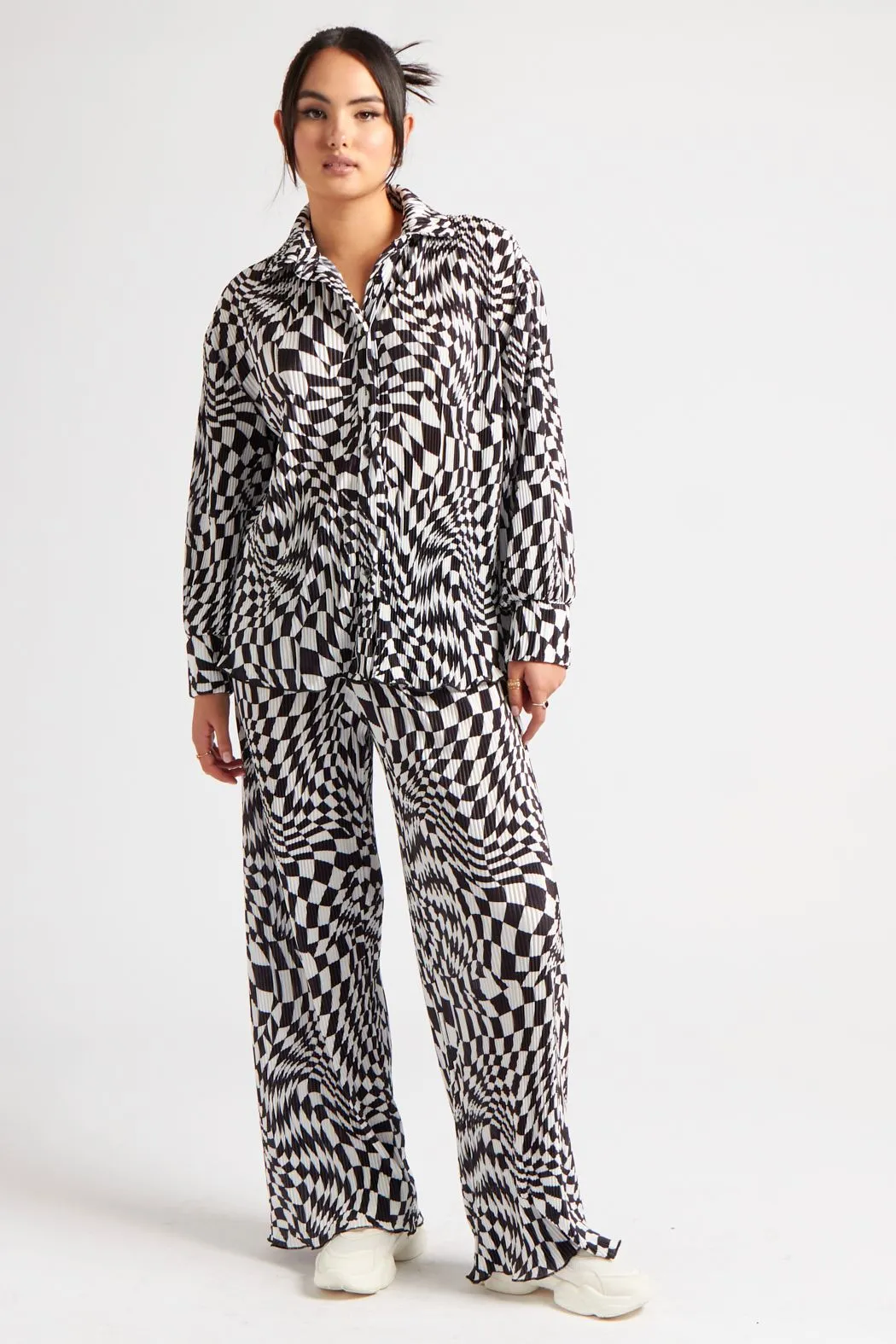 Geometric Plisse Wide Leg Trouser