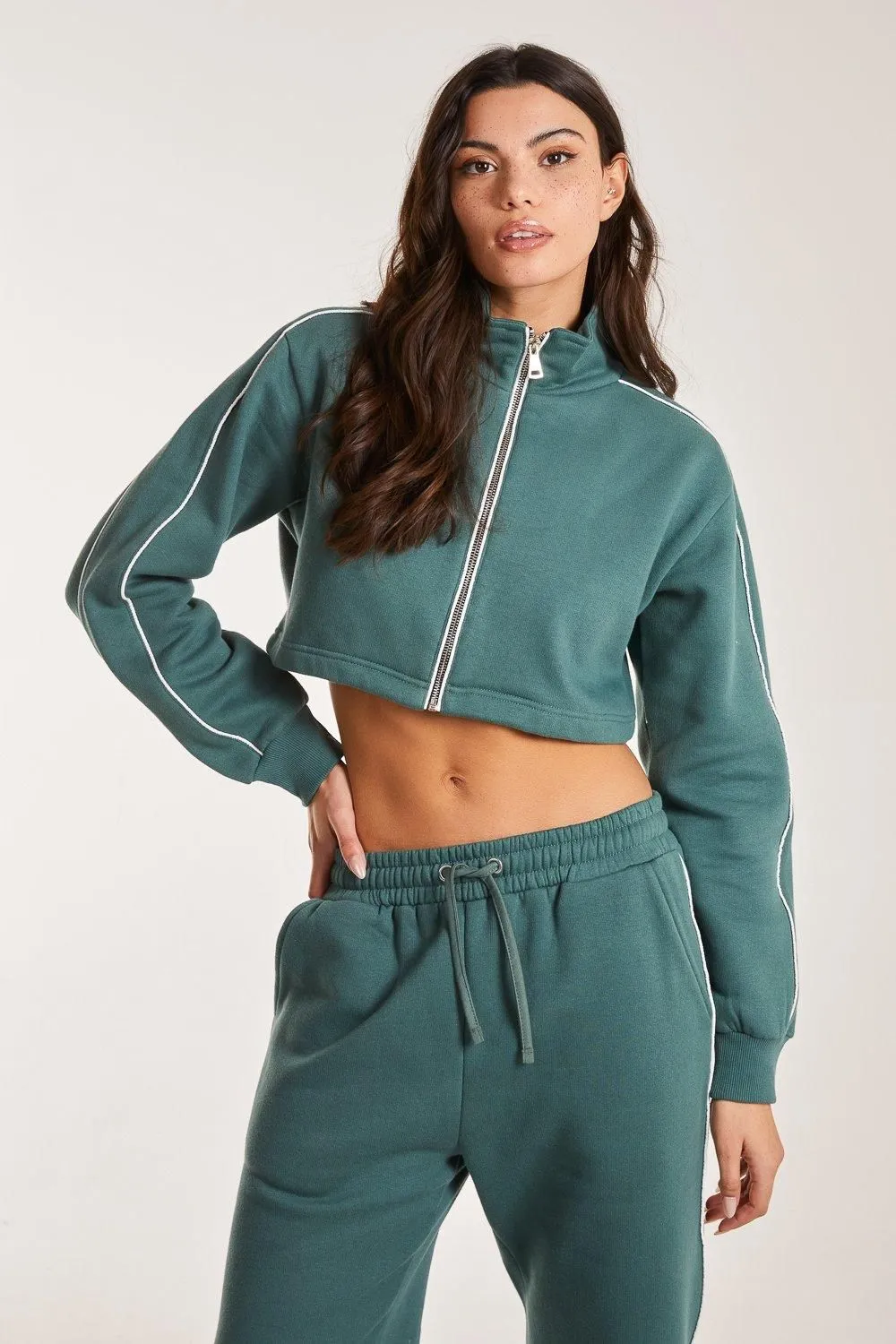 Piping Cropped Zip Up Sweat