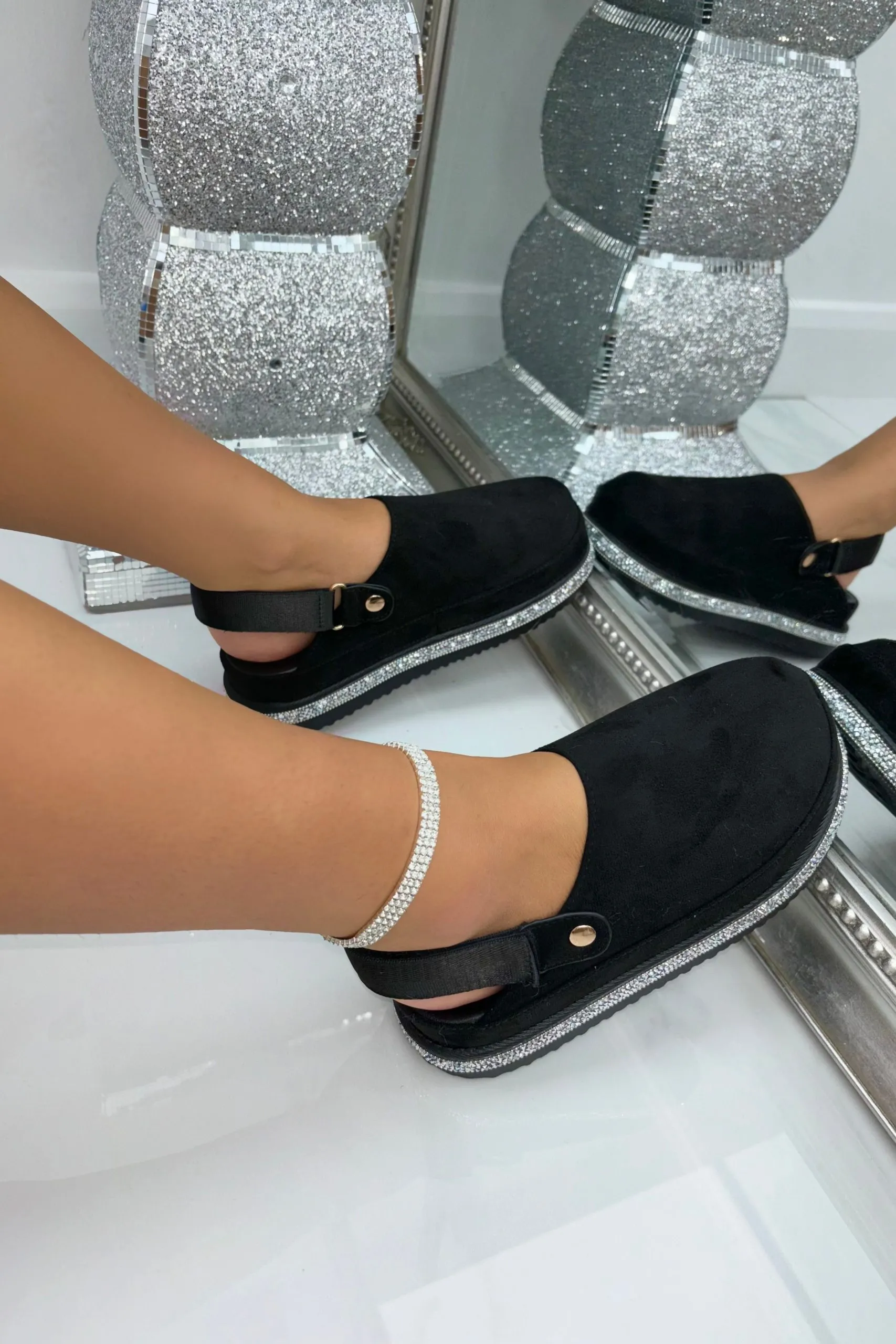 Crystal Trim Snugg Clogs