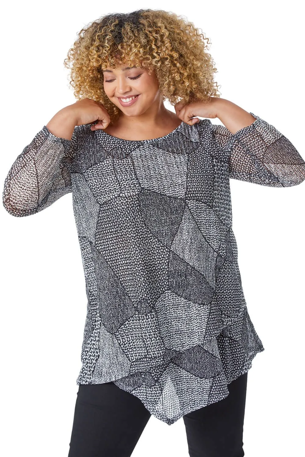 Curve Abstract Textured Top